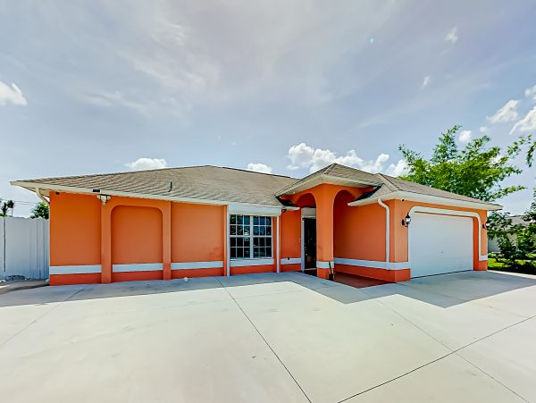 Cape Coral Home 1009773