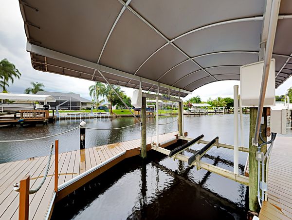Cape Coral Home 1009774