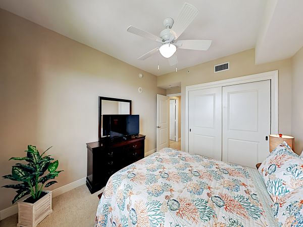 Cape Coral Condo 1009775