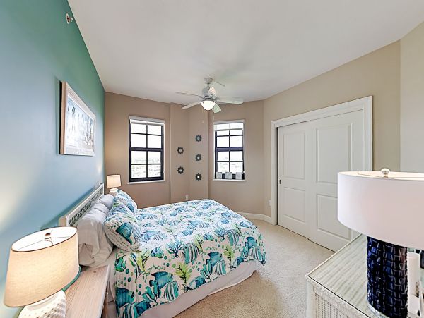 Cape Coral Condo 1009775