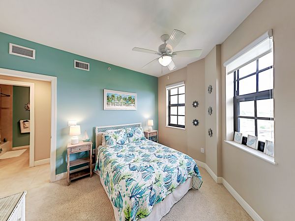 Cape Coral Condo 1009775