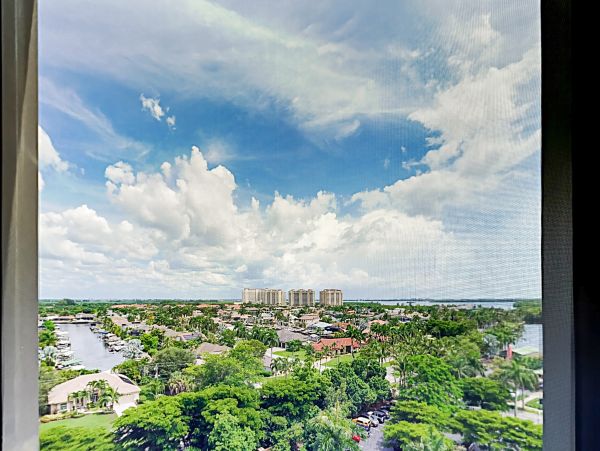 Cape Coral Condo 1009775