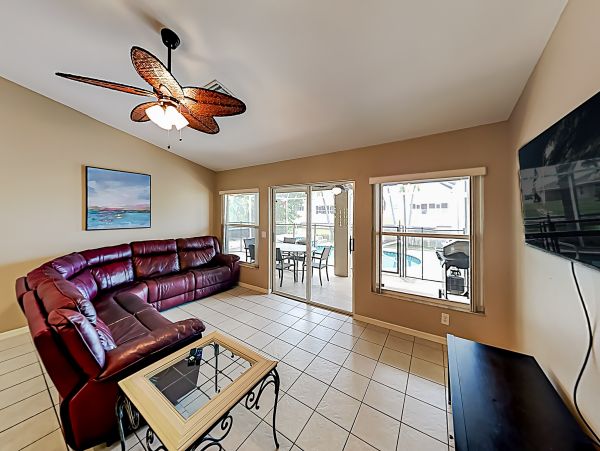 Cape Coral Canalfront 4 Bedroom Villa with Boat Dock