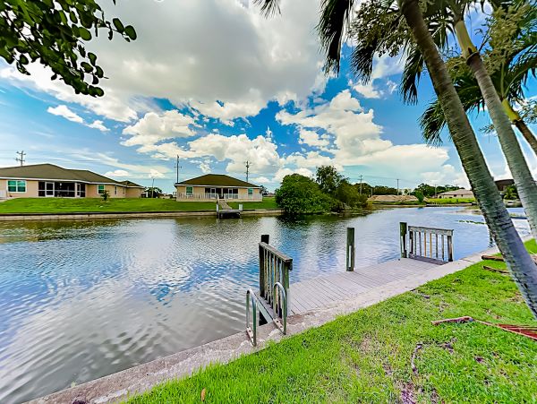 Cape Coral Canalfront 4 Bedroom Villa with Boat Dock