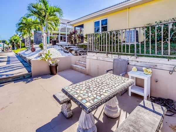 Cape Coral Home 1009777