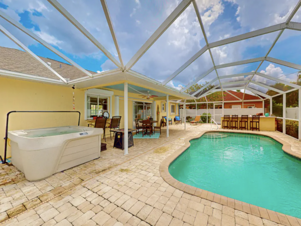 Updated Cape Coral Pool Vacation Home