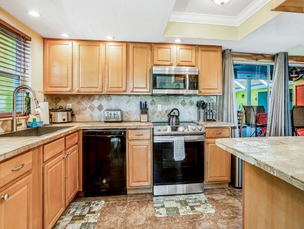 Cape Coral Home 1009782