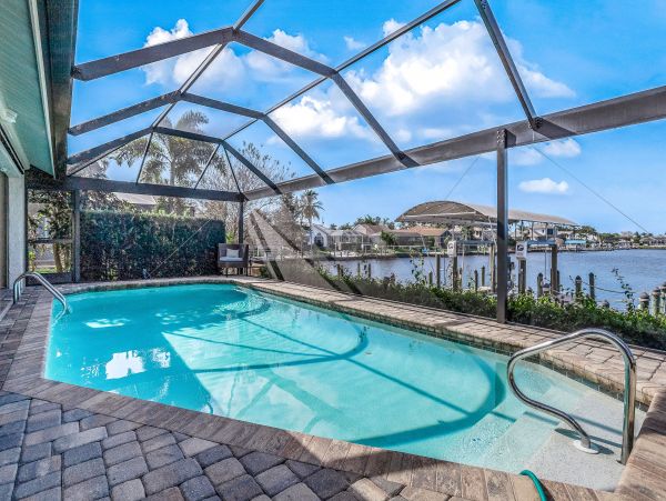 Cape Coral Lake Front 3 Bedroom Home with Pool & Dock