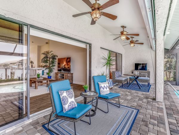 Cape Coral Lake Front 3 Bedroom Home with Pool & Dock