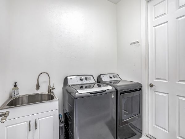 Cape Coral Home 1009786