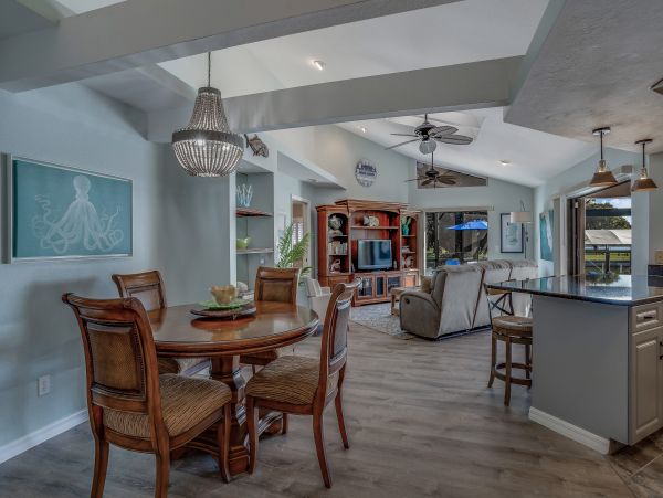 Cape Coral Home 1009787