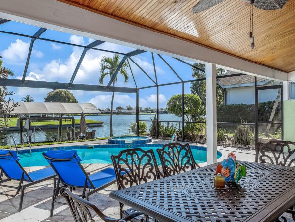 Cape Coral Home 1009787