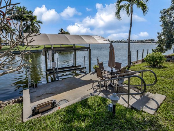 Cape Coral Home 1009787