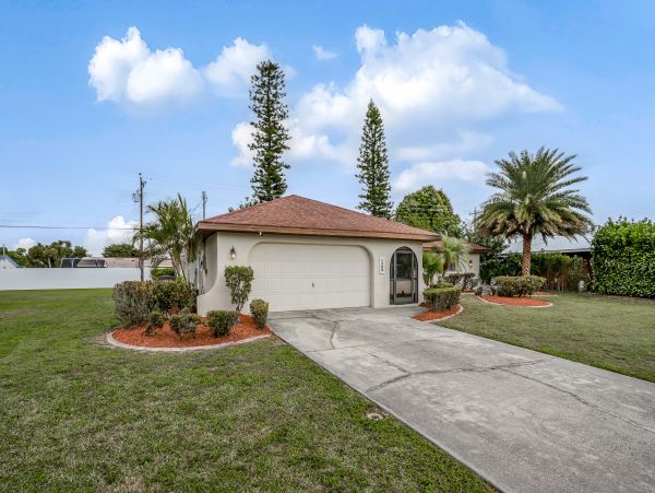 Cape Coral Home 1009789