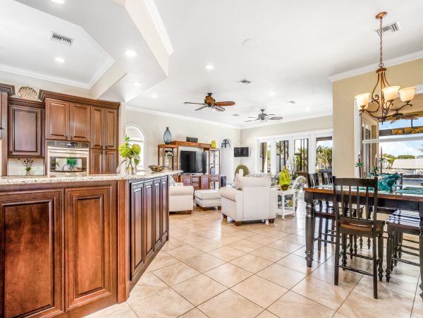 Cape Coral Home 1009793
