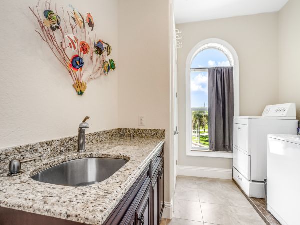 Cape Coral Home 1009793