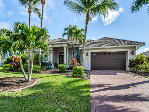 Cape Coral Luxury Vacation Villa