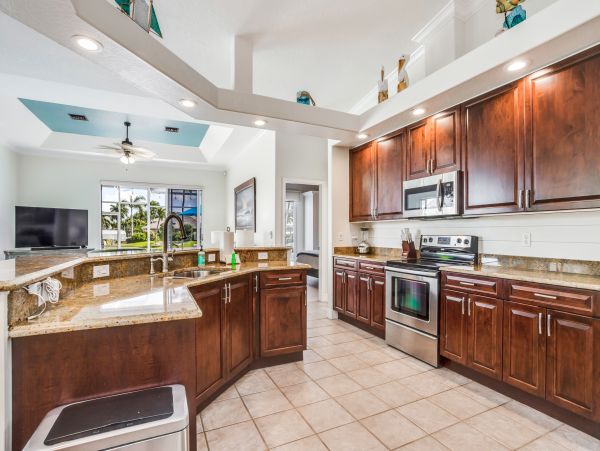 Cape Coral Luxury Vacation Villa