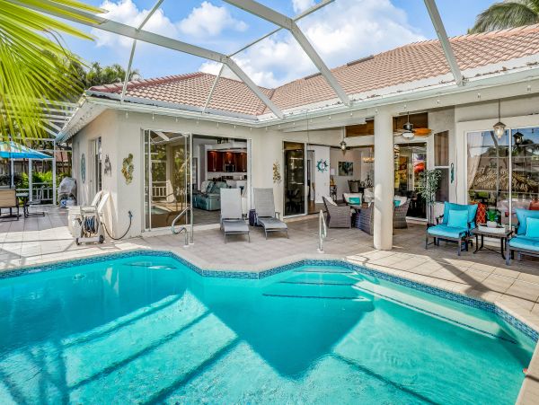 Cape Coral Luxury Vacation Villa