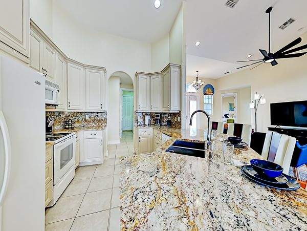 Cape Coral Home 1009796