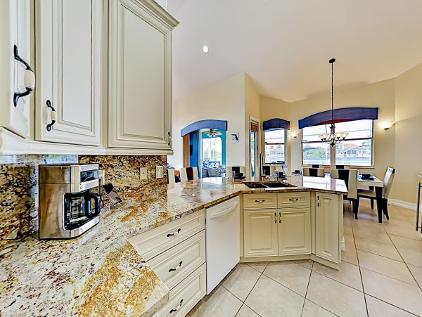 Cape Coral Home 1009796