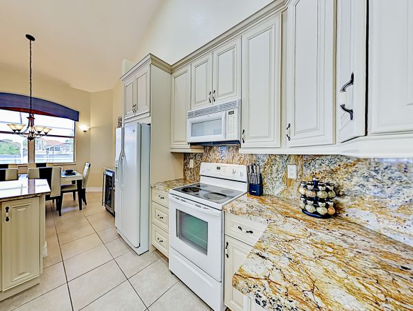 Cape Coral Home 1009796