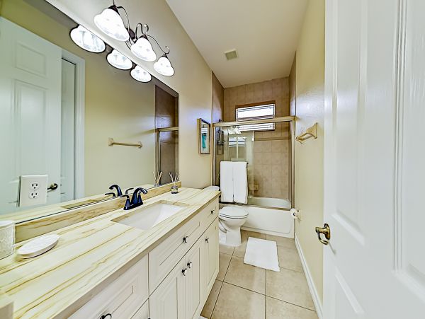 Cape Coral Home 1009796