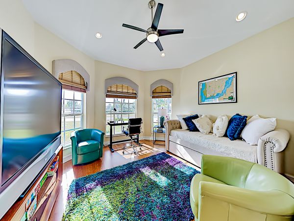 Cape Coral Home 1009796