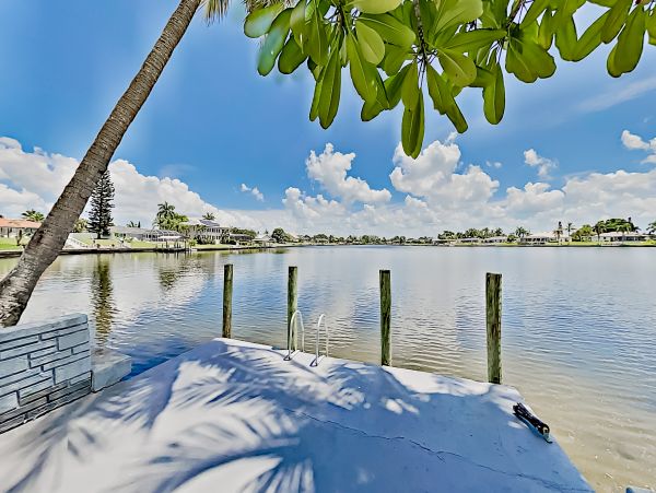 Cape Coral Home 1009797