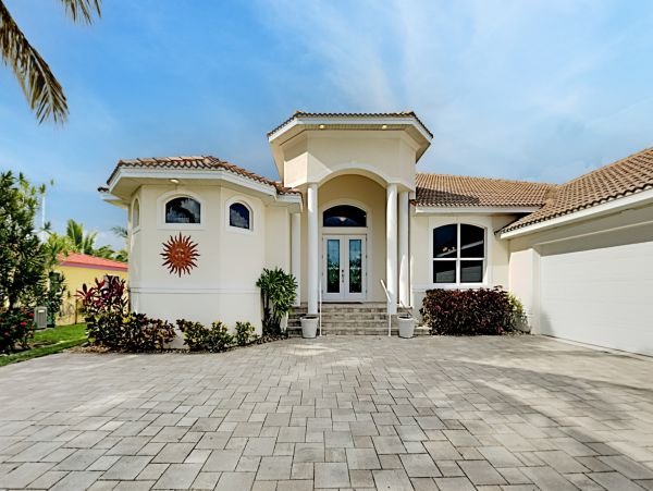 Cape Coral Home 1009800
