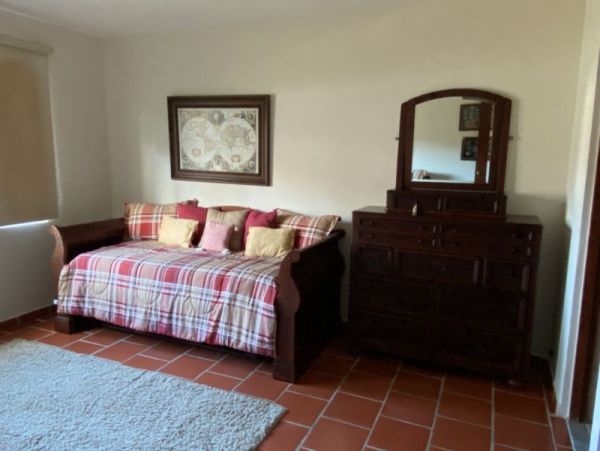 Three Bedroom Home with 3 Communal Pools & 2 Tennis Courts