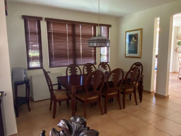 Three Bedroom Home with 3 Communal Pools & 2 Tennis Courts