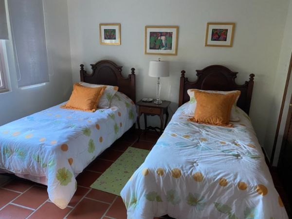 Three Bedroom Home with 3 Communal Pools & 2 Tennis Courts