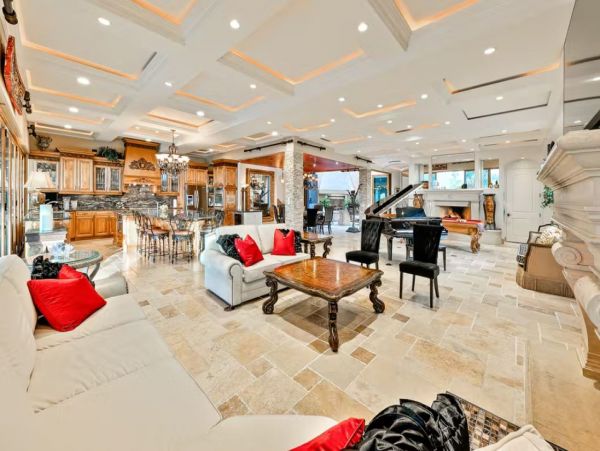 San Clemente Luxurious Vacation Home with Amazing Views