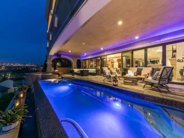 San Clemente Luxurious Vacation Home with Amazing Views