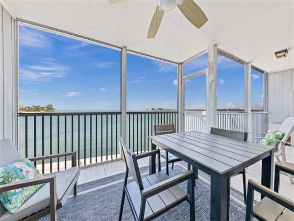 Beach Front 2 Bedroom Vacation Condo with Full Ocean Views