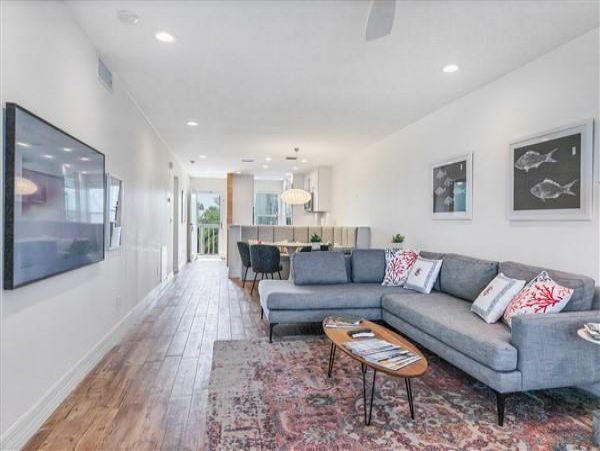 Beach Front 2 Bedroom Vacation Condo with Full Ocean Views
