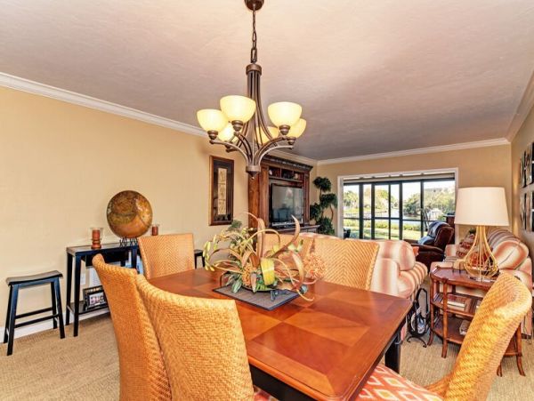 Walk to Beach Walk to South Village Siesta Key condo