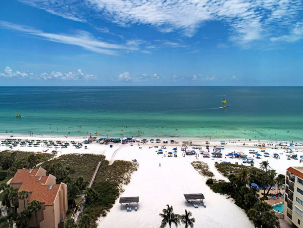 Walk to Beach Walk to South Village Siesta Key condo