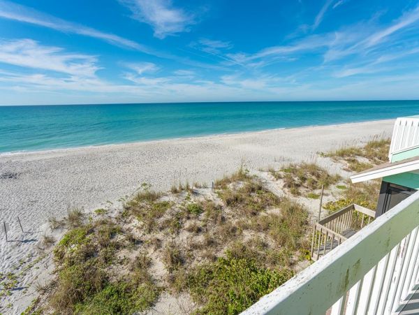 Two-Story Vacation Rental with Gulf Views