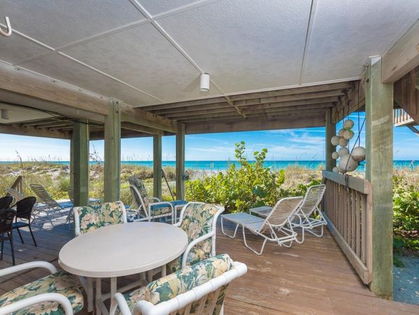 Two-Story Vacation Rental with Gulf Views