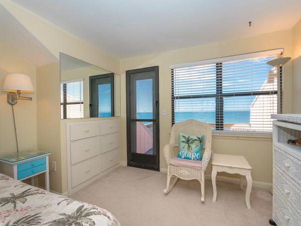 Spacious Vacation Rental with 2 Bedrooms & Gulf Views