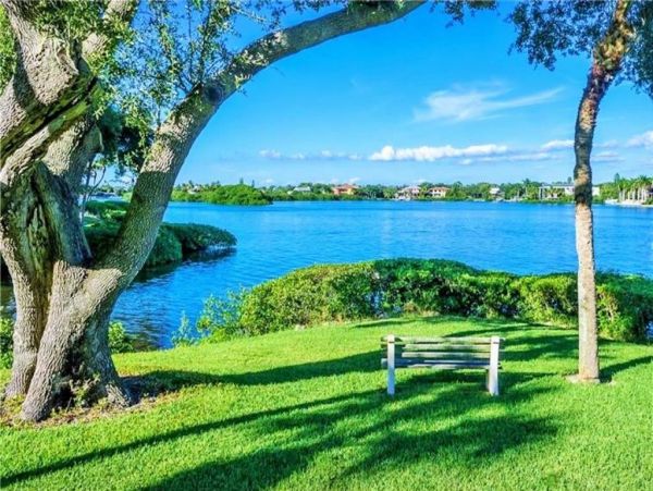 Bay View Siesta Key Vacation Condo 3 Bedrooms Walk To Beach