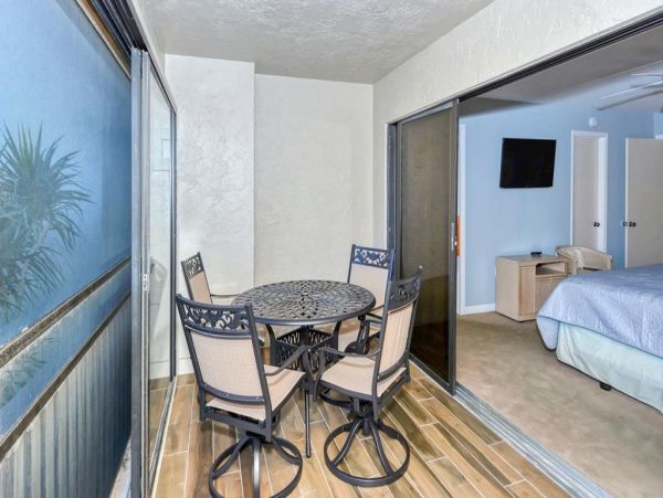 Bay View Siesta Key Vacation Condo 3 Bedrooms Walk To Beach