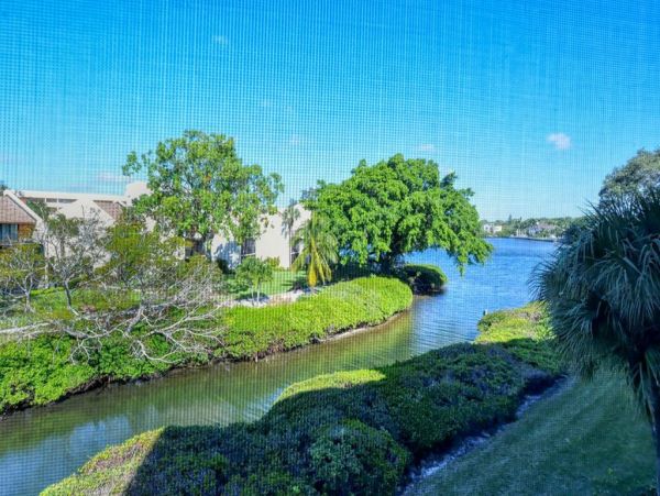 Bay View Siesta Key Vacation Condo 3 Bedrooms Walk To Beach