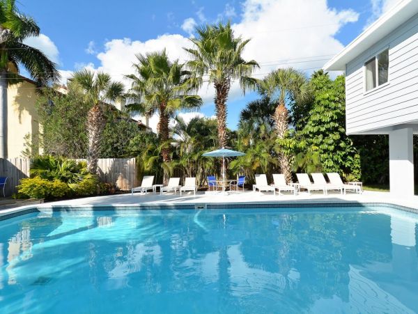 Bay View Siesta Key Vacation Condo 3 Bedrooms Walk To Beach