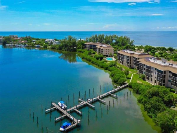 Bay View Siesta Key Vacation Condo 3 Bedrooms Walk To Beach