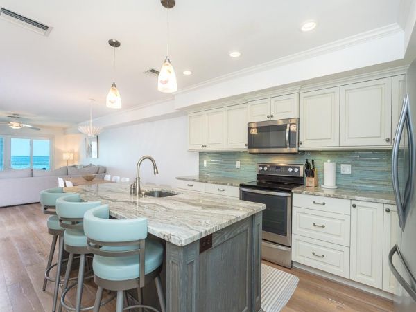 Boca Grande Two Bedroom House with Full Ocean View Sleeps 6