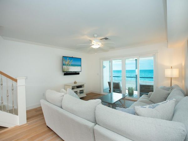 Boca Grande Two Bedroom House with Full Ocean View Sleeps 6
