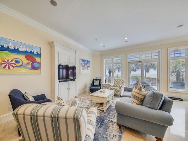 Beautiful Hilton Head Vacation Home Beach Side with Pool